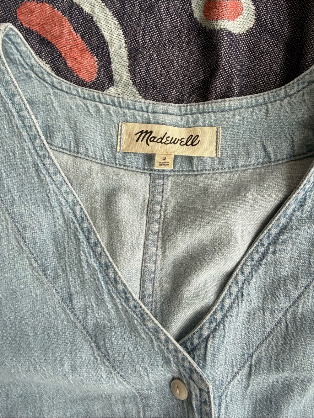 Madewell Light Wash Denim V-Neck Button Front Top - Light Blue - Picture 3 of 6